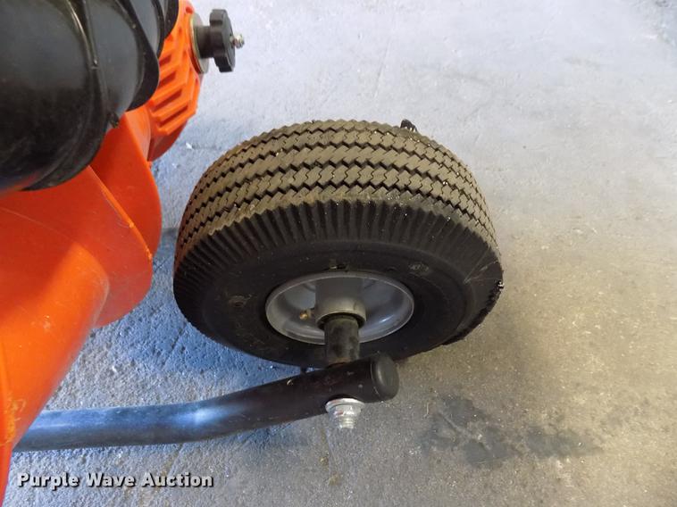 image for item FQ9019 Billy Goat Force F1302H blower