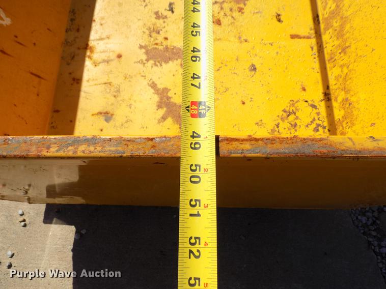 image for item FQ9022 (2) Roofmaster dump box cart attachment