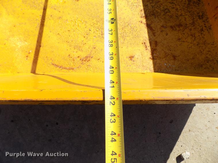 image for item FQ9022 (2) Roofmaster dump box cart attachment