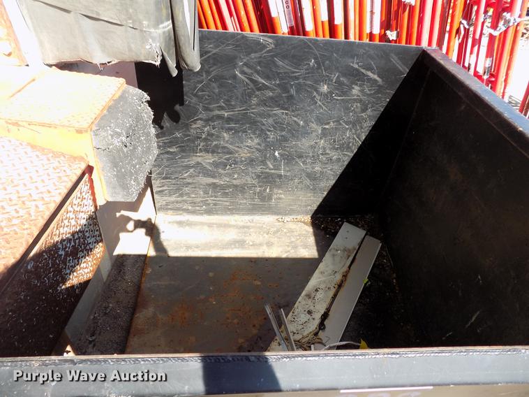 image for item FQ9030 Star Industries 1425 refuse hopper