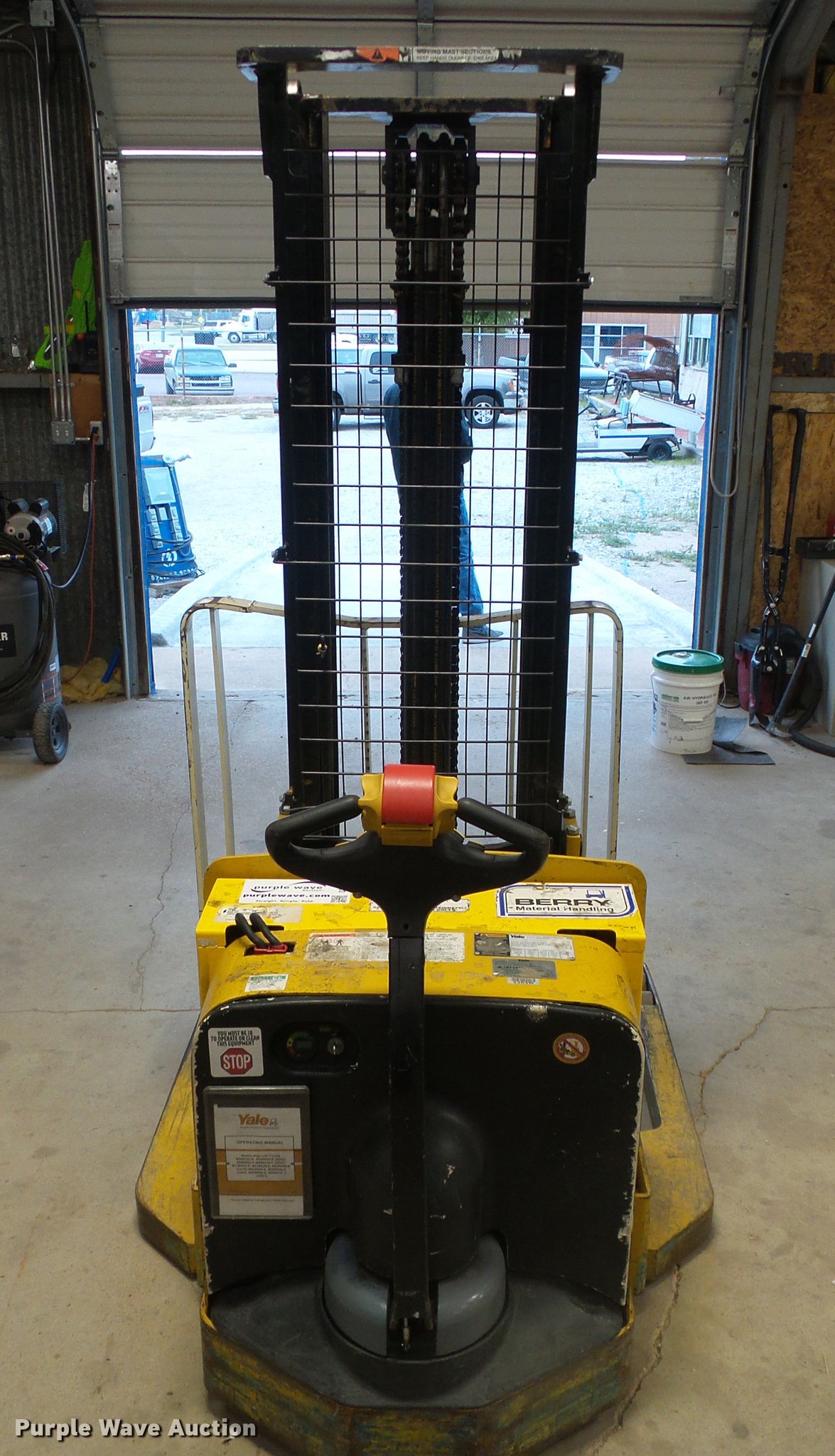 Yale MSW040SFN forklift in Spearville, KS Item DF2786 sold Purple Wave