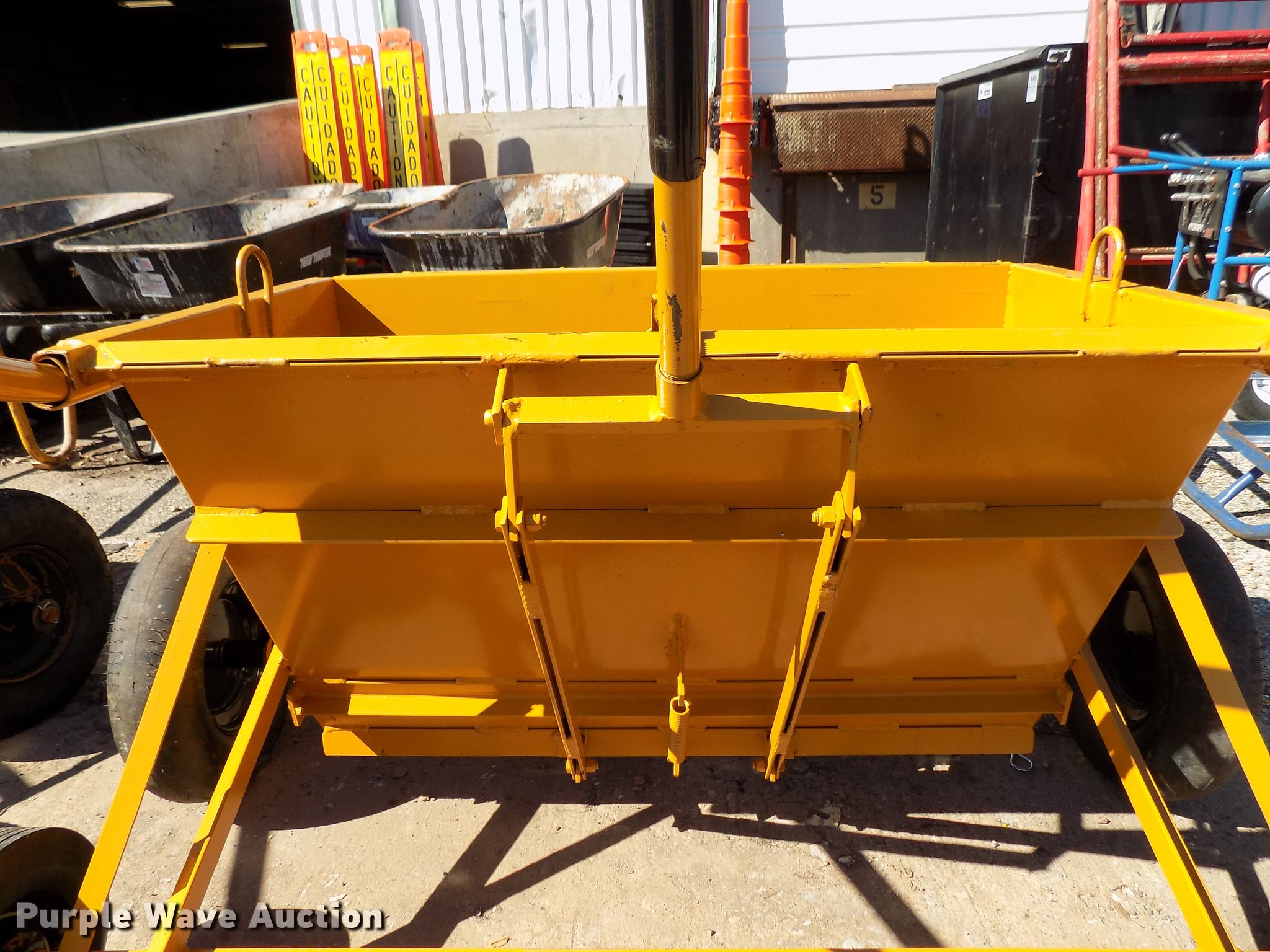 Roofmaster gravel spreader in Oklahoma City, OK Item FQ9026 sold