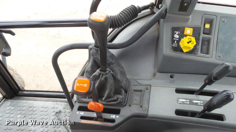 image for item AM9022 New Holland 6640 tractor