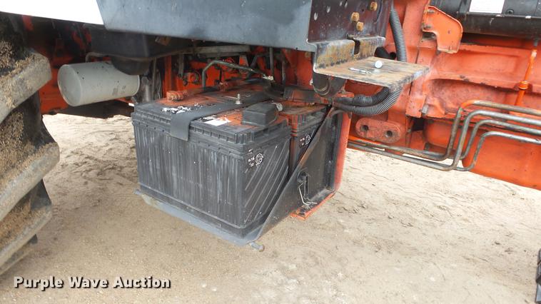 image for item AM9022 New Holland 6640 tractor