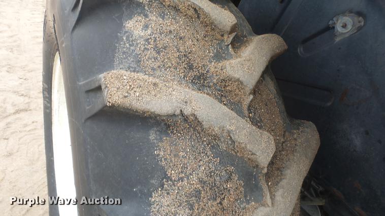 image for item AM9022 New Holland 6640 tractor