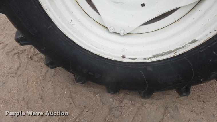 image for item AM9022 New Holland 6640 tractor