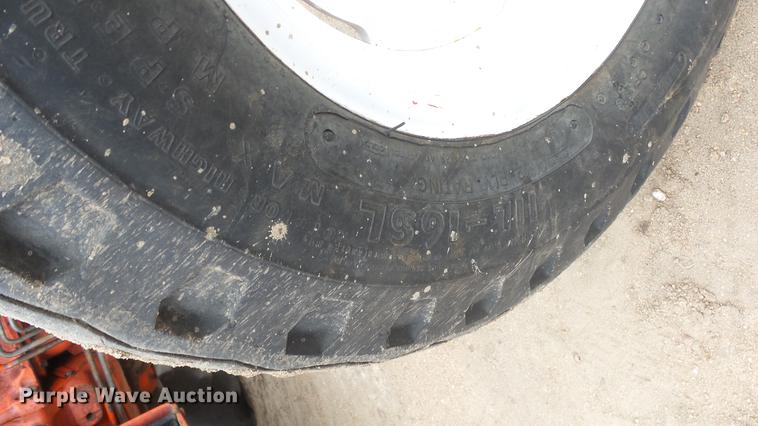 image for item AM9022 New Holland 6640 tractor