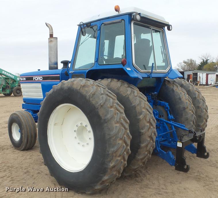 image for item AM9023 Ford TW35 tractor