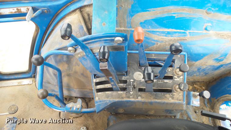 image for item AM9023 Ford TW35 tractor