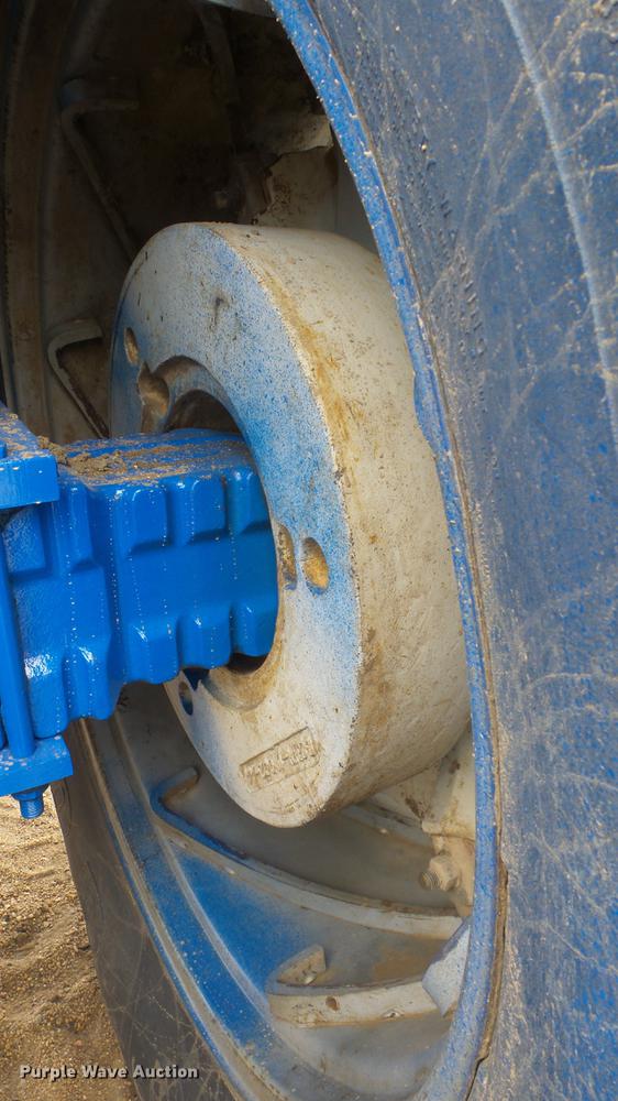 image for item AM9023 Ford TW35 tractor