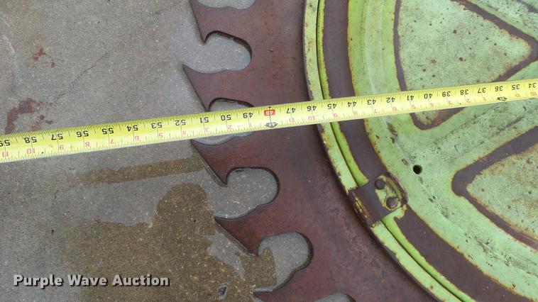 image for item AM9053 Claas RU450/RU600 gathering wheels and knives