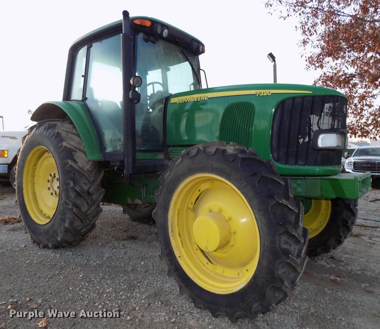 image for item DB8514 2005 John Deere 7320 MFWD tractor