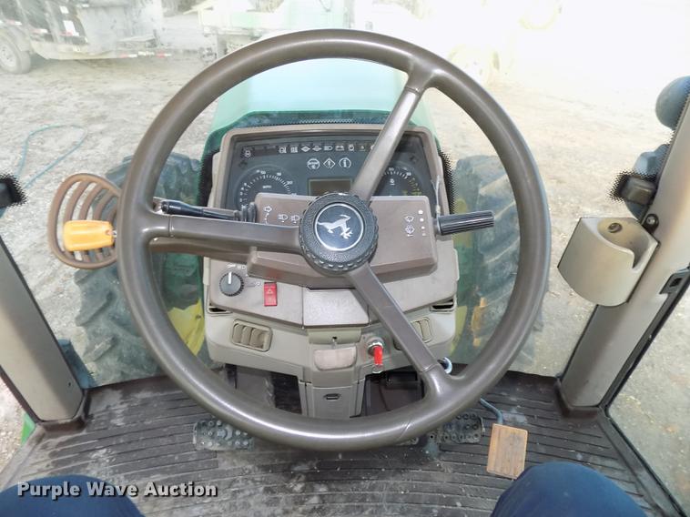 image for item DB8514 2005 John Deere 7320 MFWD tractor