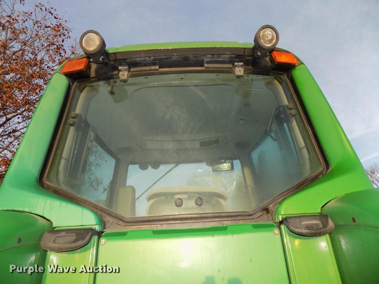 image for item DB8514 2005 John Deere 7320 MFWD tractor