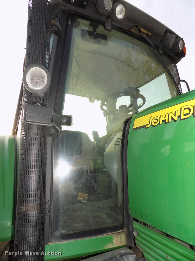 image for item DB8514 2005 John Deere 7320 MFWD tractor