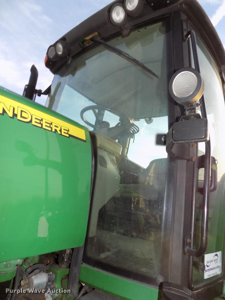 image for item DB8514 2005 John Deere 7320 MFWD tractor