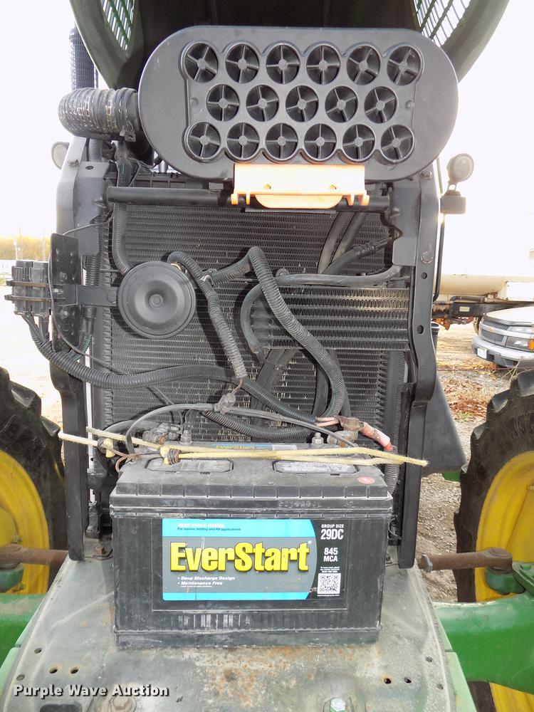 image for item DB8514 2005 John Deere 7320 MFWD tractor