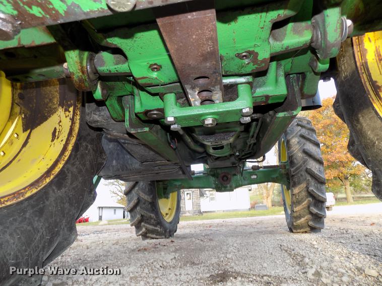 image for item DB8514 2005 John Deere 7320 MFWD tractor