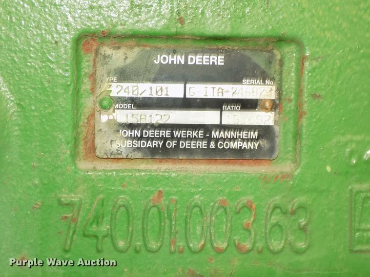 image for item DB8514 2005 John Deere 7320 MFWD tractor