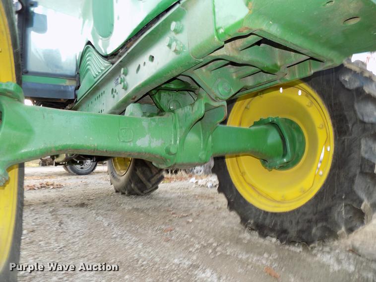 image for item DB8514 2005 John Deere 7320 MFWD tractor