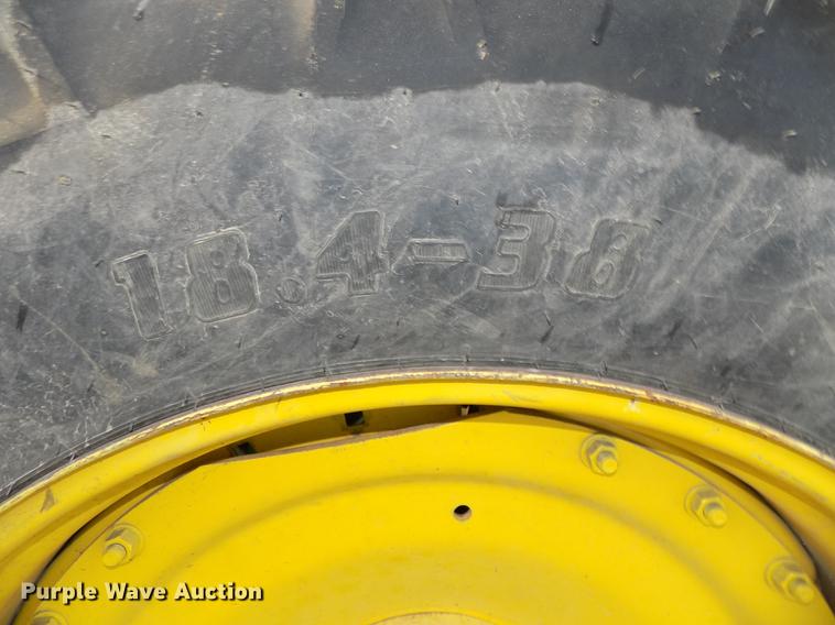 image for item DB8514 2005 John Deere 7320 MFWD tractor