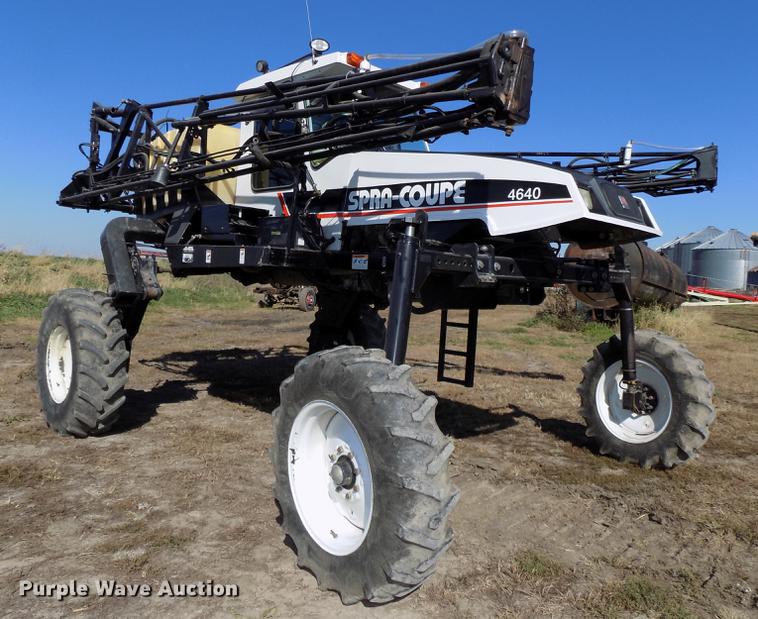 image for item DB8516 2004 SpraCoupe 4640 sprayer