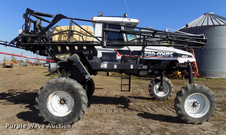 image for item DB8516 2004 SpraCoupe 4640 sprayer