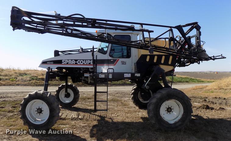 image for item DB8516 2004 SpraCoupe 4640 sprayer