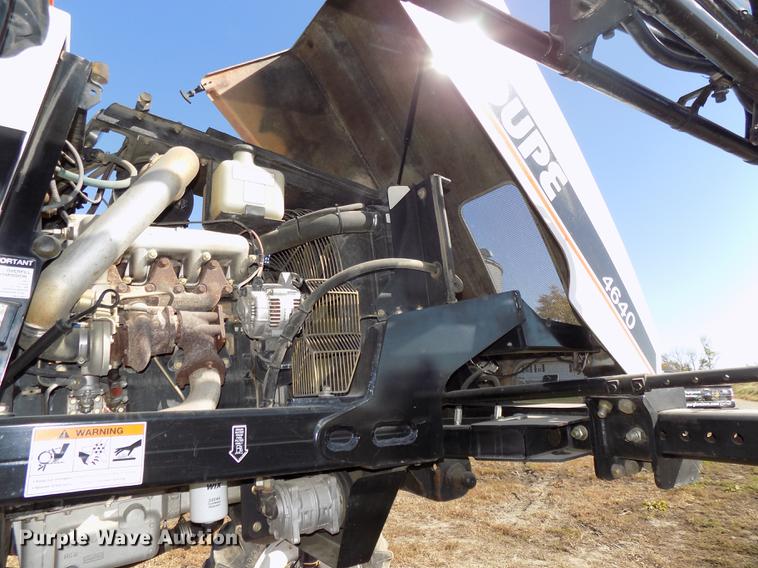 image for item DB8516 2004 SpraCoupe 4640 sprayer