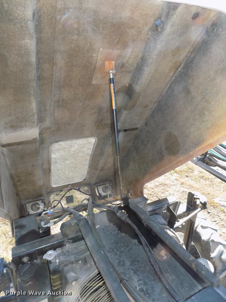 image for item DB8516 2004 SpraCoupe 4640 sprayer