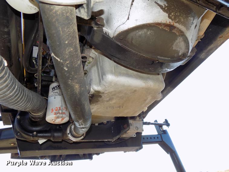 image for item DB8516 2004 SpraCoupe 4640 sprayer