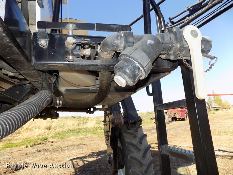 image for item DB8516 2004 SpraCoupe 4640 sprayer