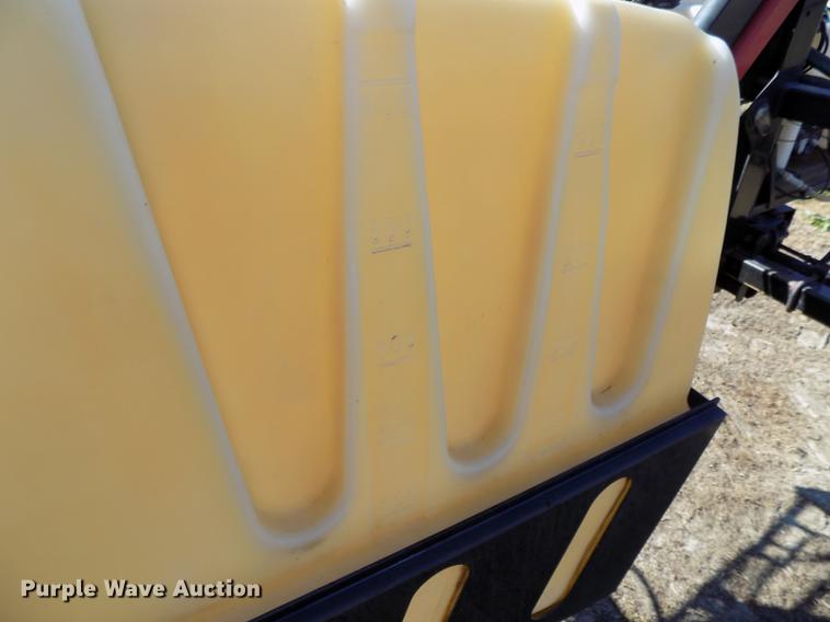 image for item DB8516 2004 SpraCoupe 4640 sprayer