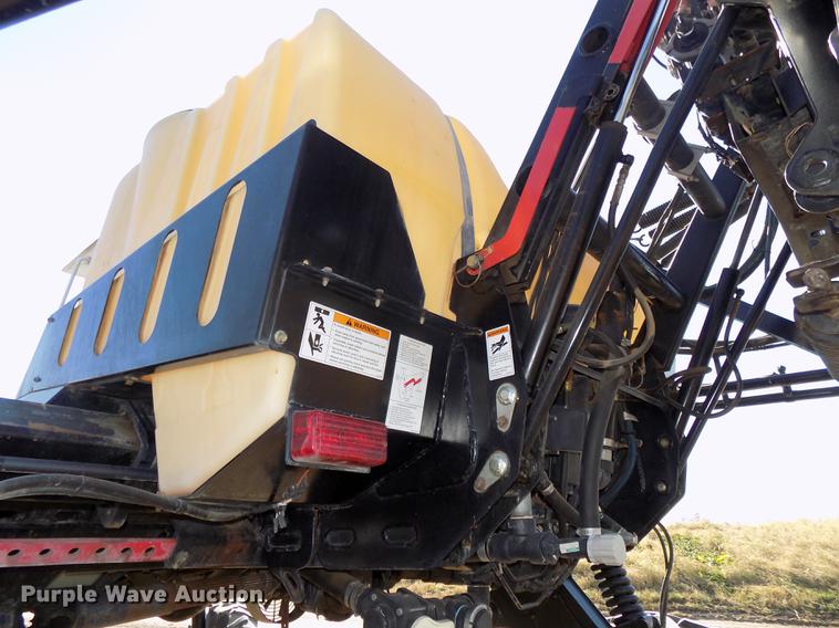 image for item DB8516 2004 SpraCoupe 4640 sprayer