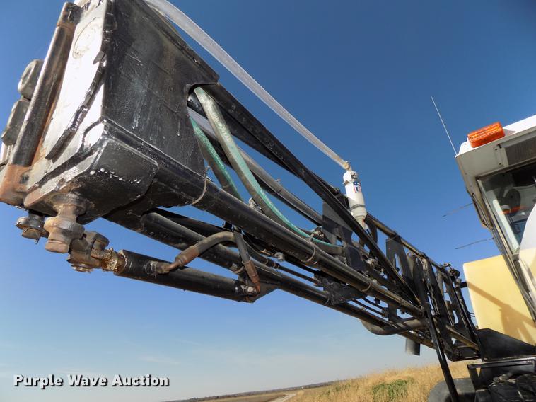 image for item DB8516 2004 SpraCoupe 4640 sprayer