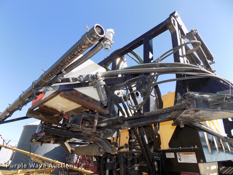 image for item DB8516 2004 SpraCoupe 4640 sprayer