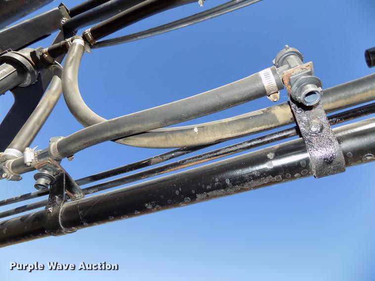 image for item DB8516 2004 SpraCoupe 4640 sprayer