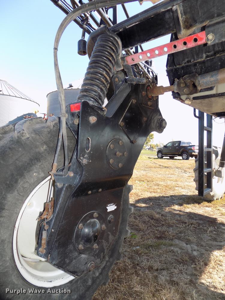 image for item DB8516 2004 SpraCoupe 4640 sprayer