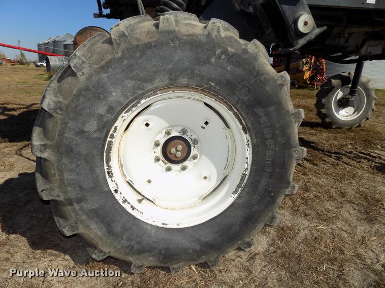 image for item DB8516 2004 SpraCoupe 4640 sprayer