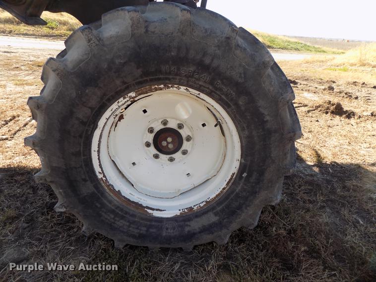 image for item DB8516 2004 SpraCoupe 4640 sprayer