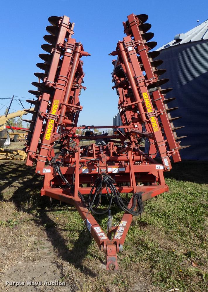 image for item DB8521 Sunflower 6332-26 mulch finisher