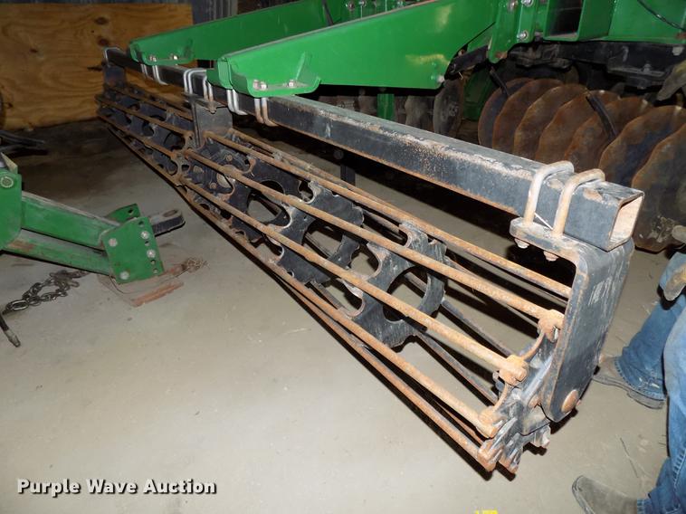 image for item DB8522 2013 John Deere 2623VT vertical tillage