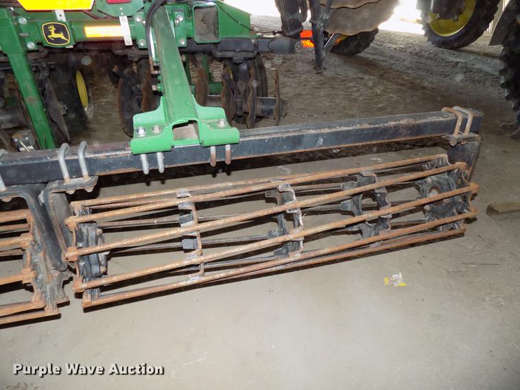 image for item DB8522 2013 John Deere 2623VT vertical tillage
