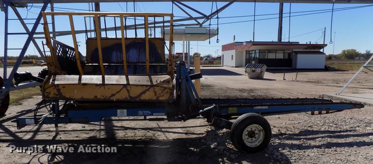 image for item DB8526 D-W hay hauler with Haybuster 256 bale processor