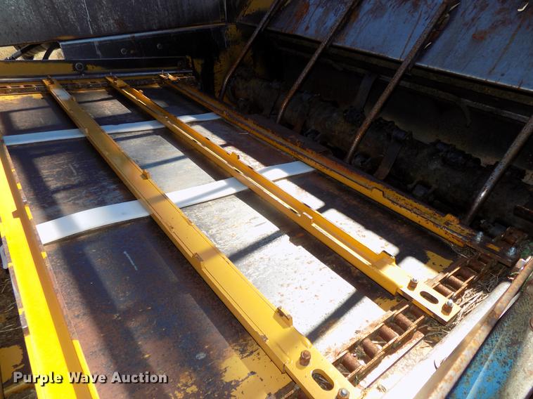 image for item DB8526 D-W hay hauler with Haybuster 256 bale processor