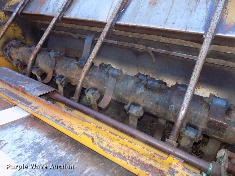 image for item DB8526 D-W hay hauler with Haybuster 256 bale processor