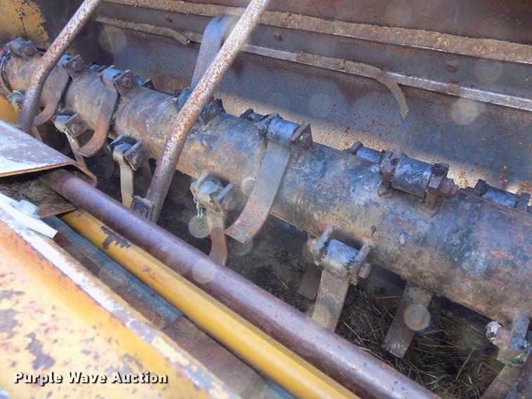 image for item DB8526 D-W hay hauler with Haybuster 256 bale processor