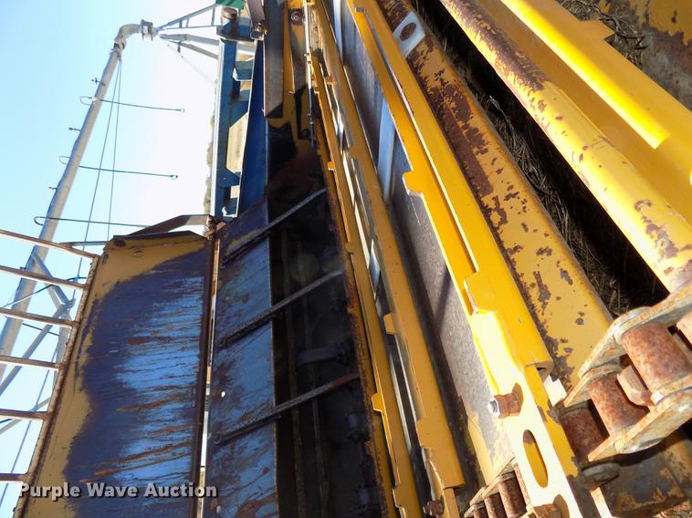 image for item DB8526 D-W hay hauler with Haybuster 256 bale processor