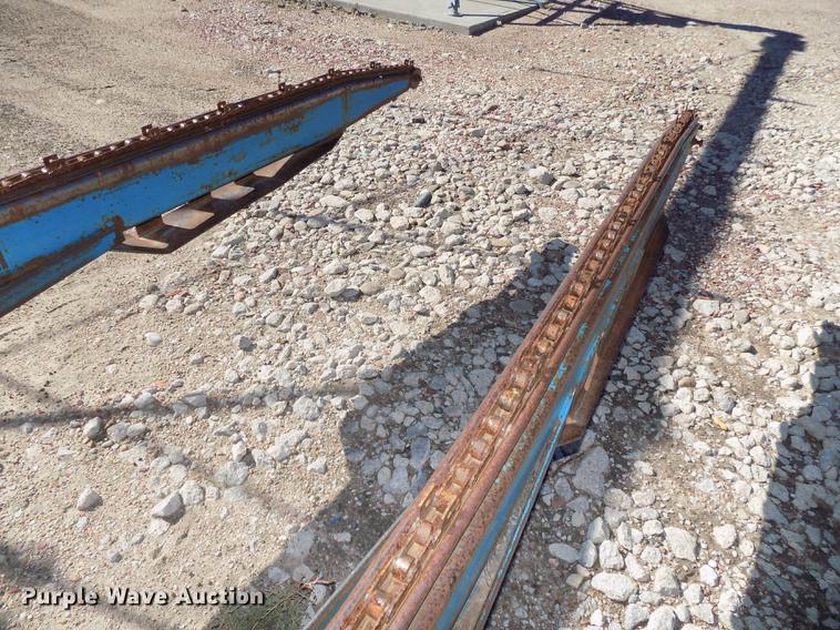 image for item DB8526 D-W hay hauler with Haybuster 256 bale processor