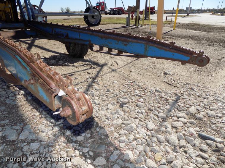 image for item DB8526 D-W hay hauler with Haybuster 256 bale processor